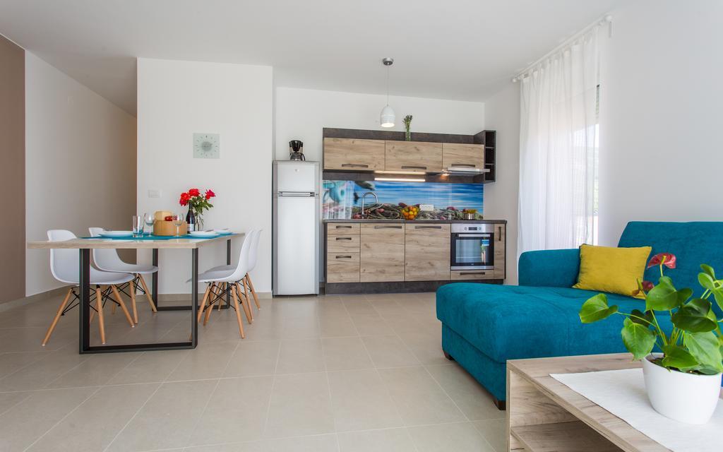 Apartments Viktorija Baska  Bagian luar foto