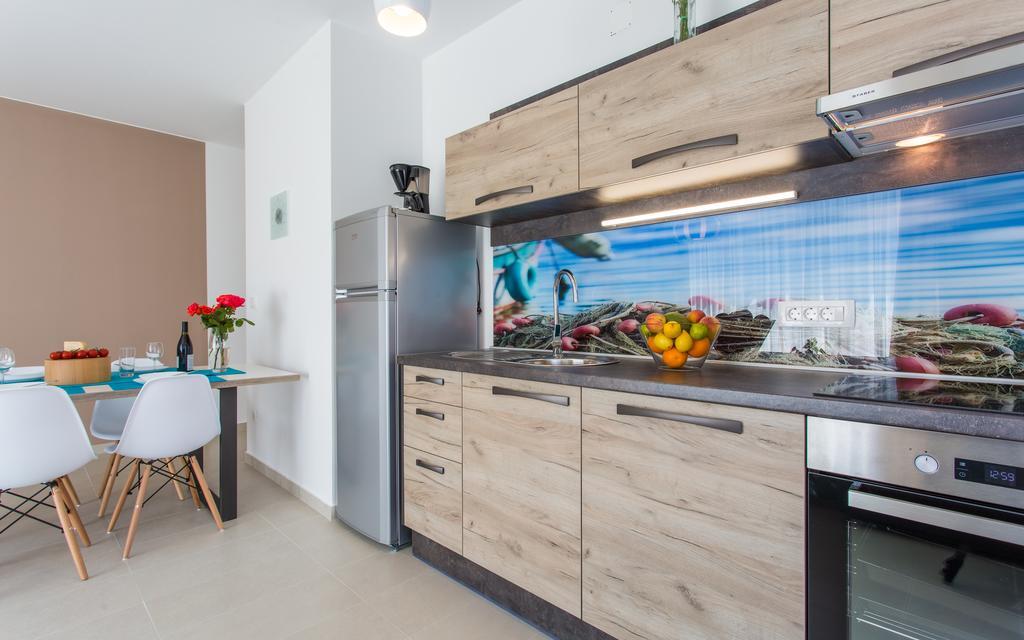 Apartments Viktorija Baska  Bagian luar foto