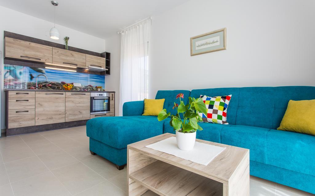 Apartments Viktorija Baska  Bagian luar foto